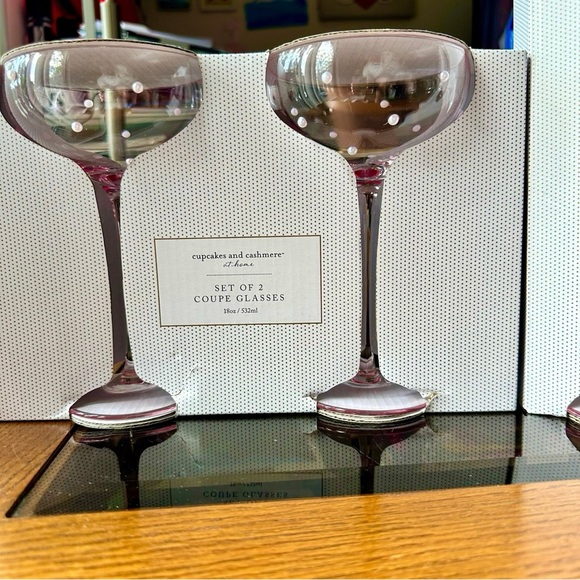 NWT Cupcakes & Cashmere Pink with White Pearl Martini Glasses (2) - Picture 2 of 3